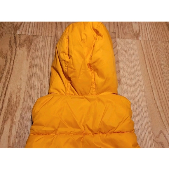 Baby Gap Boys Vest Size: 18-24 Months Full Zip Yellow - Picture 7 of 12